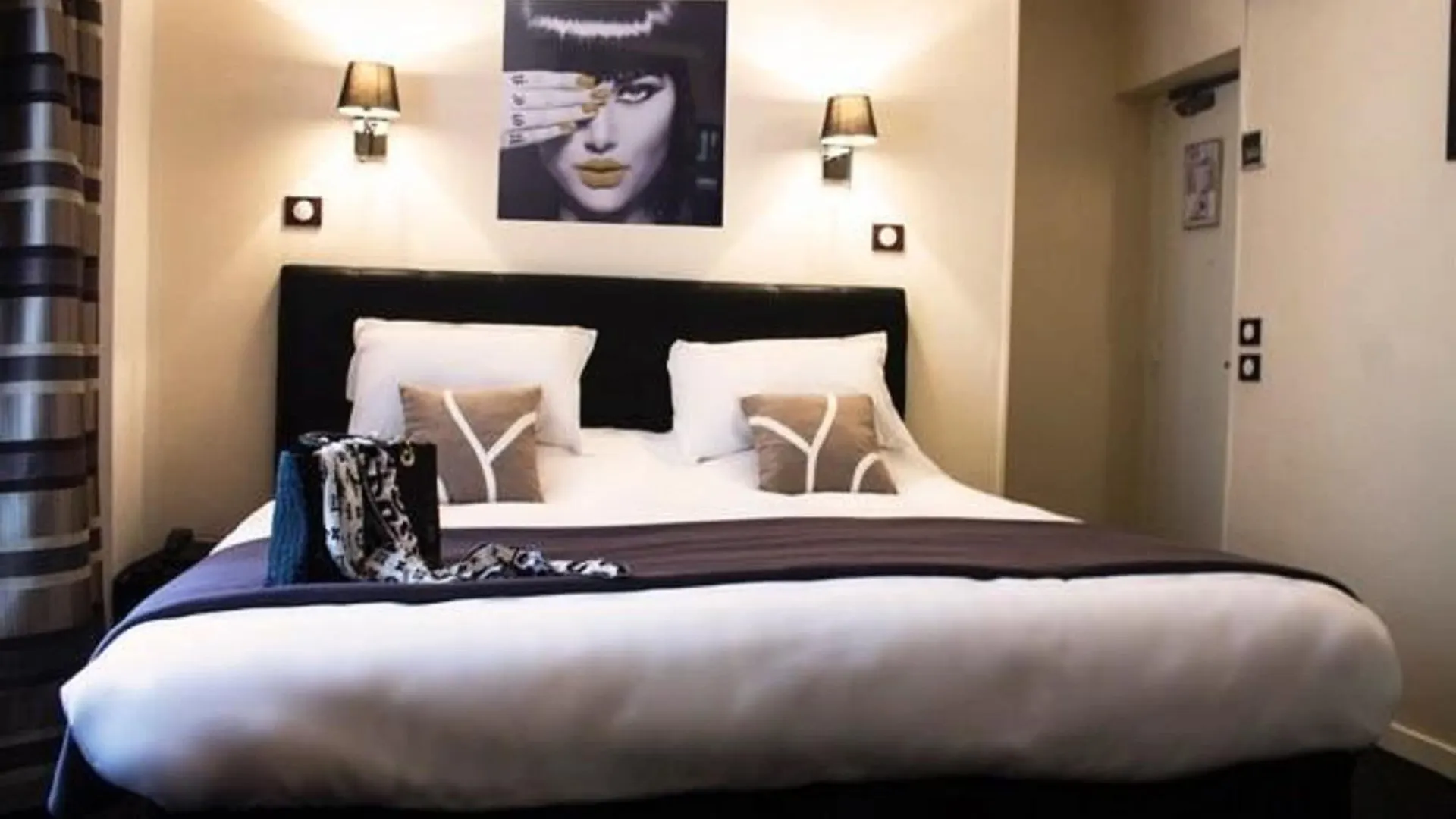 Prince Monceau Paris Hotel