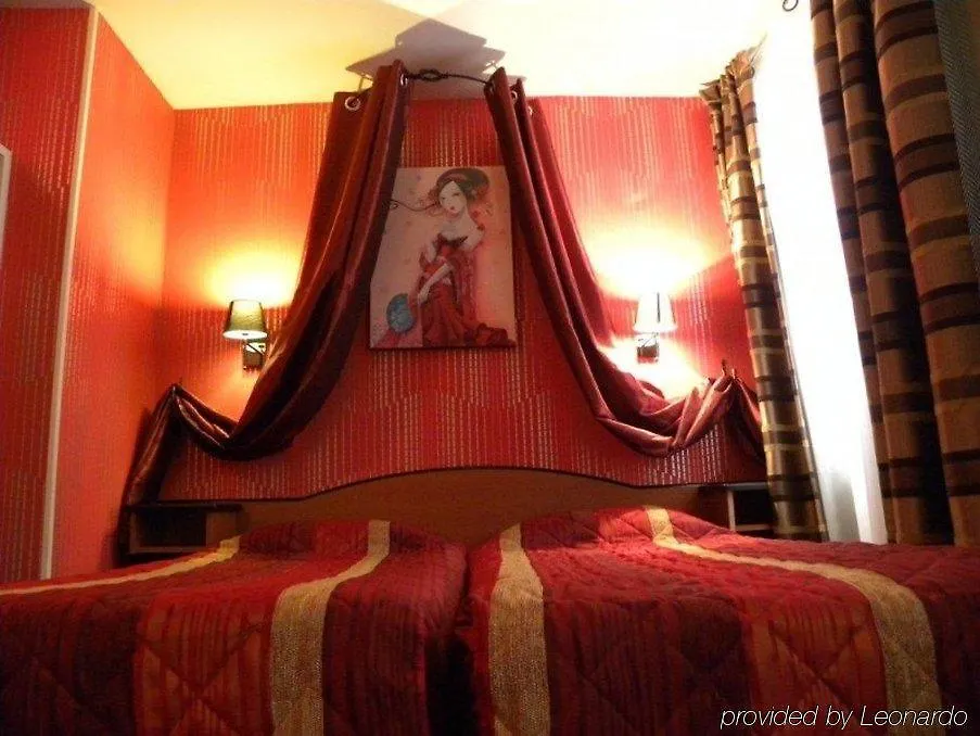 Prince Monceau Paris Hotel