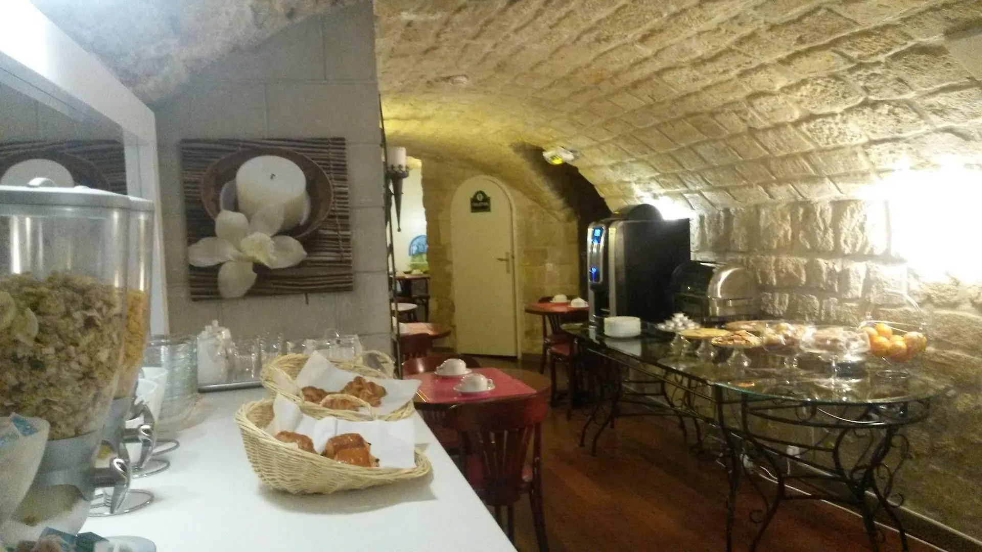 Prince Monceau Paris Hotel