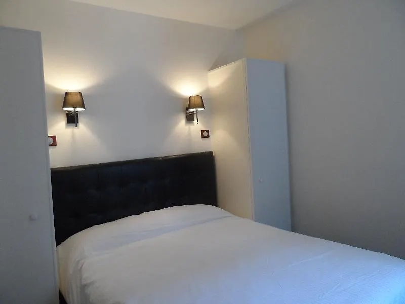 ** Hotel Prince Monceau Paris France