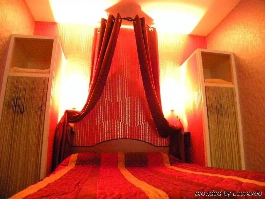 Prince Monceau Paris